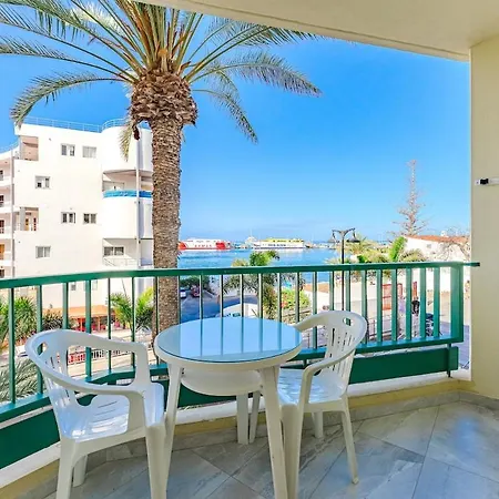 Carmen Sea View